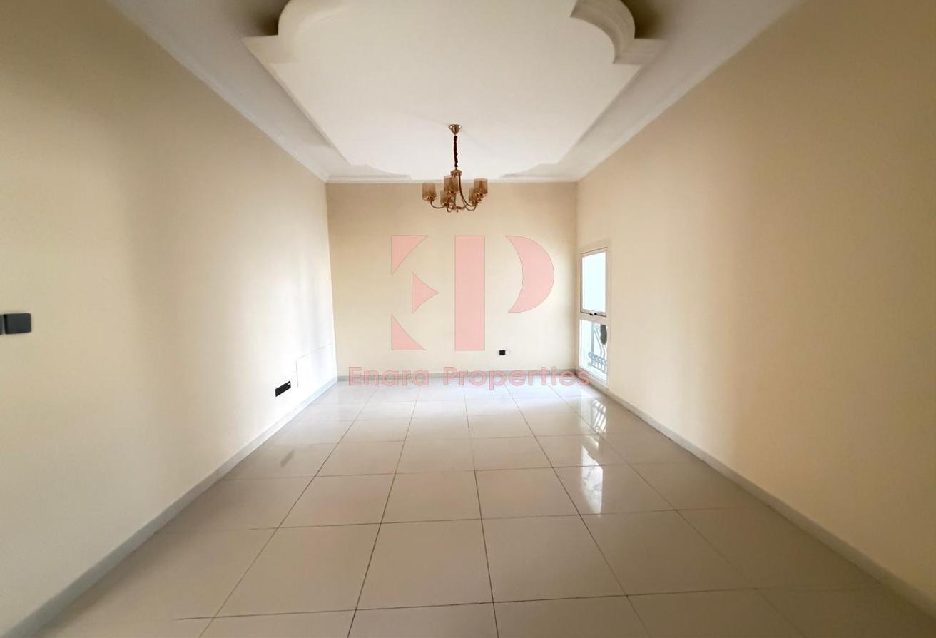 Spacious 5Bed Room Villa + Maid l Close to DAA photo 16