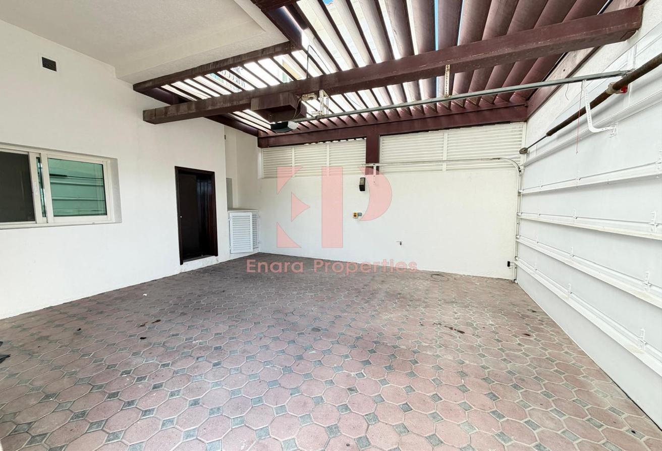 Spacious 5Bed Room Villa + Maid l Close to DAA photo 20