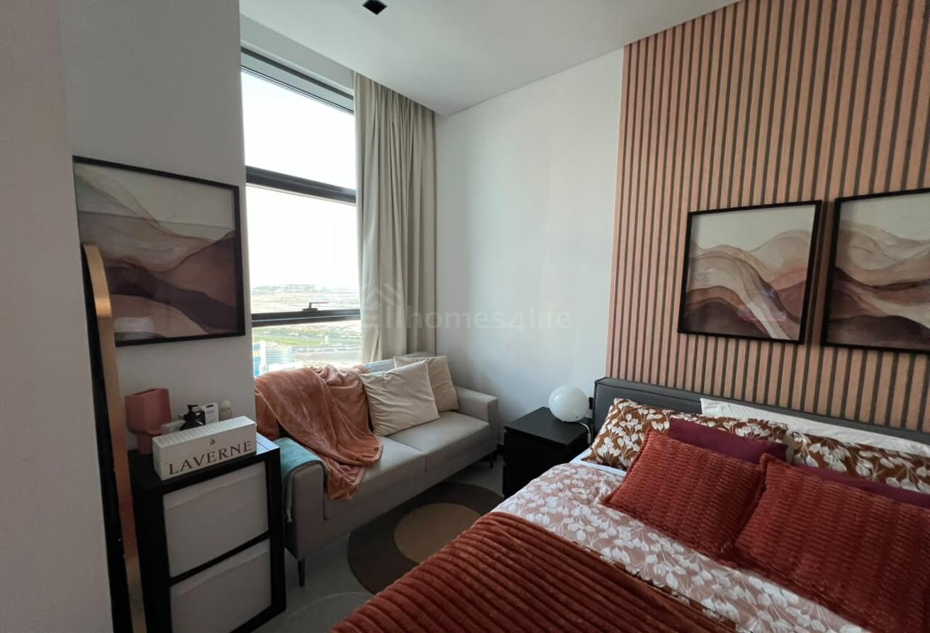 Fully Furnished | High Floor | Ready to Move photo 8