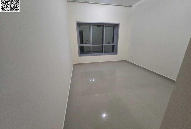 100404412 - Property Image 3