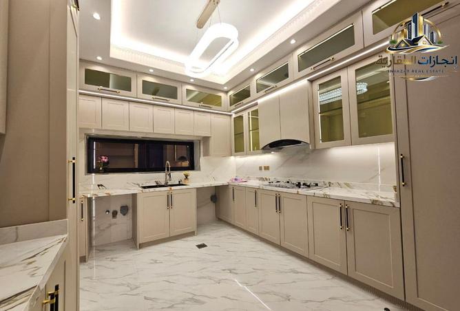 115033987 - Property Image 3