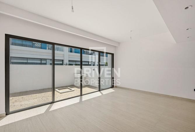 4-bed townhouse in Santorini · Vacant — photo 2