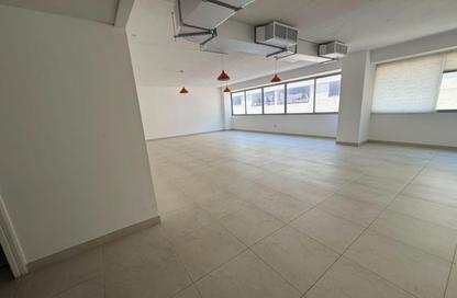 Office Space - Studio - 2 Bathrooms for rent in Al Khaleej Building - Al Karama - Dubai
