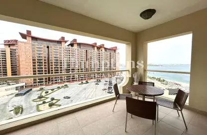 Apartment - 4 Bedrooms - 3 Bathrooms for rent in Al Das - Shoreline Apartments - Palm Jumeirah - Dubai