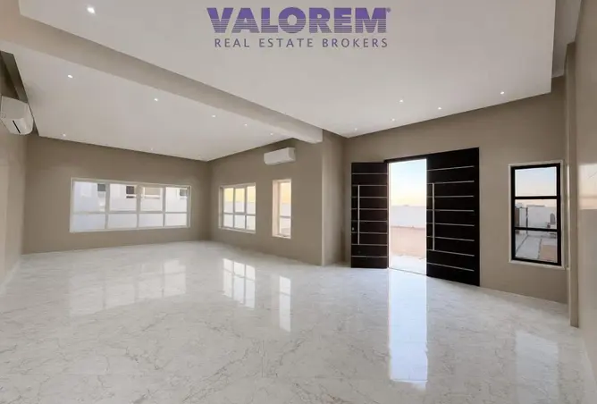 157377855 - Property Image 3