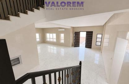 Villa - 4 - 5 for rent in Al Aweer 1 - Al Aweer - Dubai