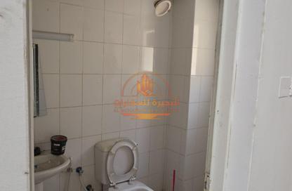 Warehouse - Studio - 1 Bathroom for rent in Al Sajaa S - Al Sajaa - Sharjah