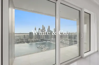 Apartment - 2 Bedrooms - 2 Bathrooms for sale in Seapoint Tower 2 - Seapoint - Emaar Beachfront - Dubai Harbour - Dubai