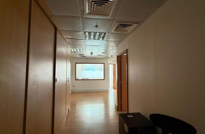 Office Space - Studio for rent in Sheikh Zayed Road - Dubai