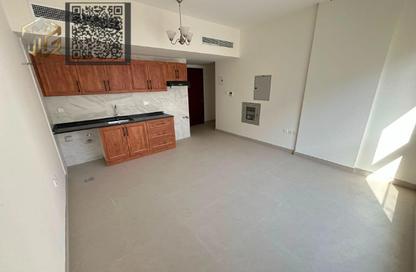 Apartment - 2 Bedrooms - 2 Bathrooms for rent in Muwaileh - Sharjah