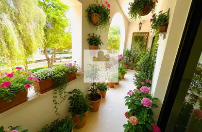 Apartment - 2 Bedrooms - 2 Bathrooms for rent in The Gardens Buildings - The Gardens - Dubai