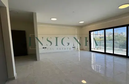 تاون هاوس - 4 غرف نوم - 4 حمامات للبيع في إليجانز من الدانوب - منطقة 14 - قرية جميرا الدائرية - دبي