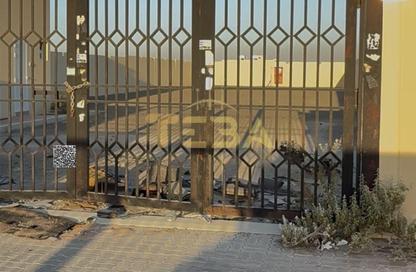 أرض - استوديو للبيع في مبني علي موسى - الصجعة الصناعية - الصجعة - الشارقة