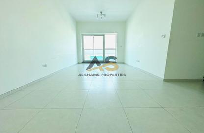 Apartment - 2 - 3 for rent in Orchid Residence - Dubai Science Park - Dubai