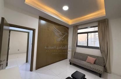 Villa - 4 - 5 for rent in Al Zaheya Gardens - Al Zahya - Ajman