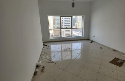 Apartment - 2 - 4 for sale in Al Anwar Tower - Al Khan Lagoon - Al Khan - Sharjah