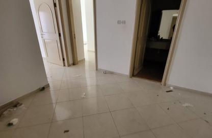 Apartment - 2 - 4 for sale in Al Anwar Tower - Al Khan Lagoon - Al Khan - Sharjah