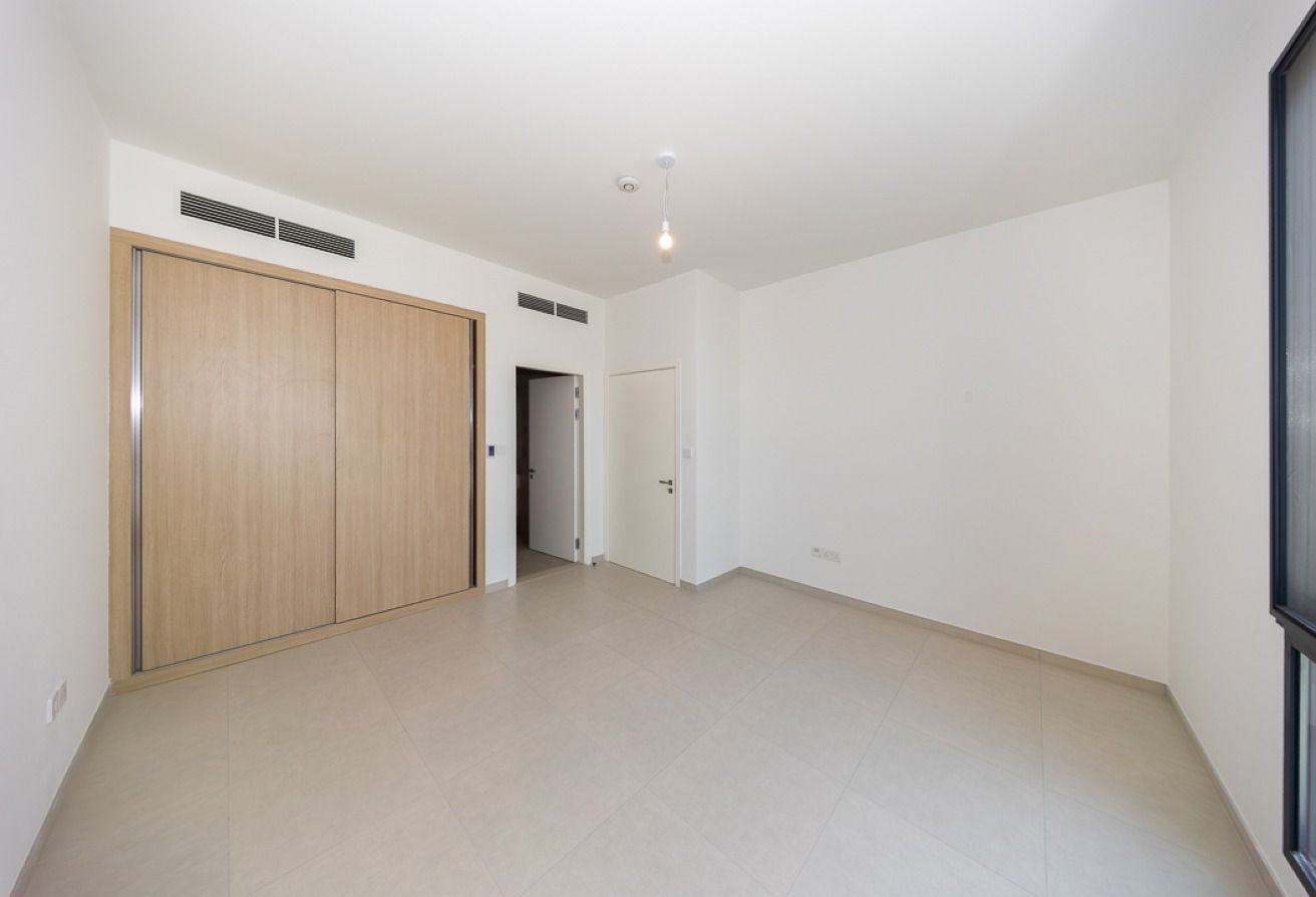 4 bedroom townhouse in Jebel Ali Village Townhouses, Jebel Ali: 13