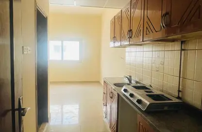 شقة - 1 حمام للايجار في طريق فاير ستاشن - مويلح - الشارقة