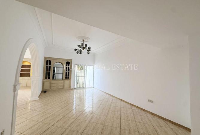 76564473 - Property Image 2