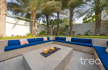 Villa - 5 Bedrooms - 6 Bathrooms for sale in Legacy Large - Legacy - Jumeirah Park - Dubai