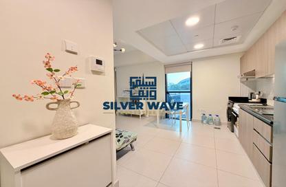 Apartment - Studio - 1 for rent in The View - Al Raha Beach - Abu Dhabi