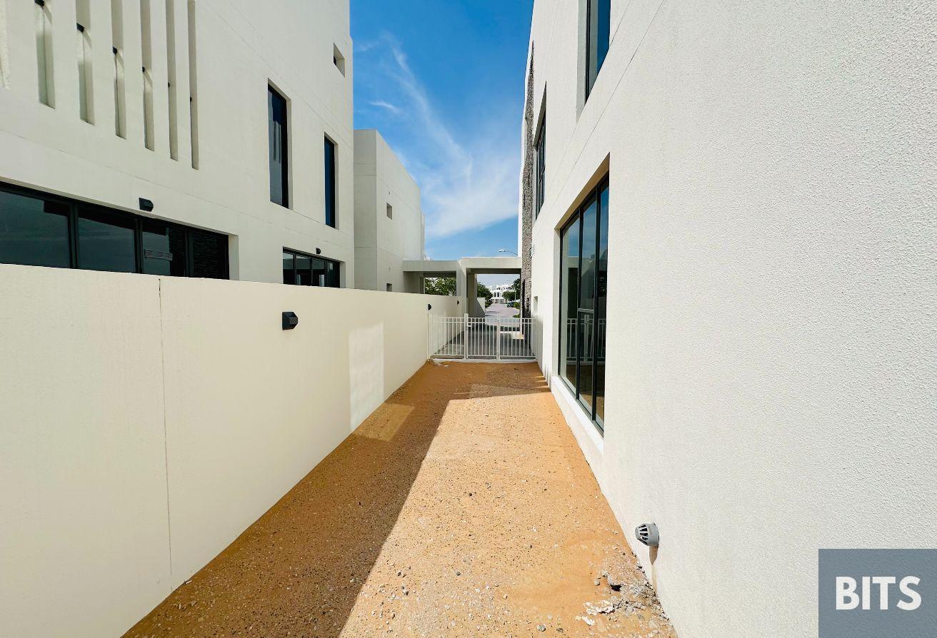 Signature Living | Full Golf View | From July 2026 photo 21
