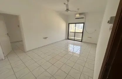 Apartment - 2 Bedrooms - 2 Bathrooms for rent in Abu Shagara building - Abu shagara - Sharjah
