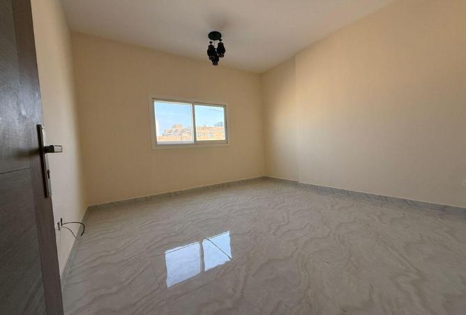 77383900 - Property Image 2