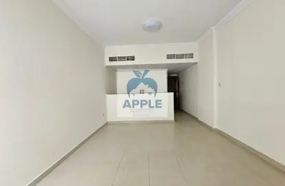 Apartment - Studio - 1 Bathroom for rent in Muwaileh 3 Building - Muwaileh - Sharjah