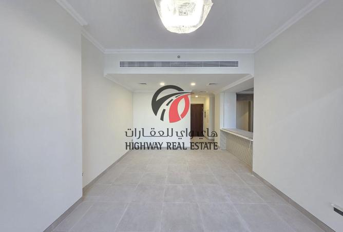 53573000 - Property Image 3