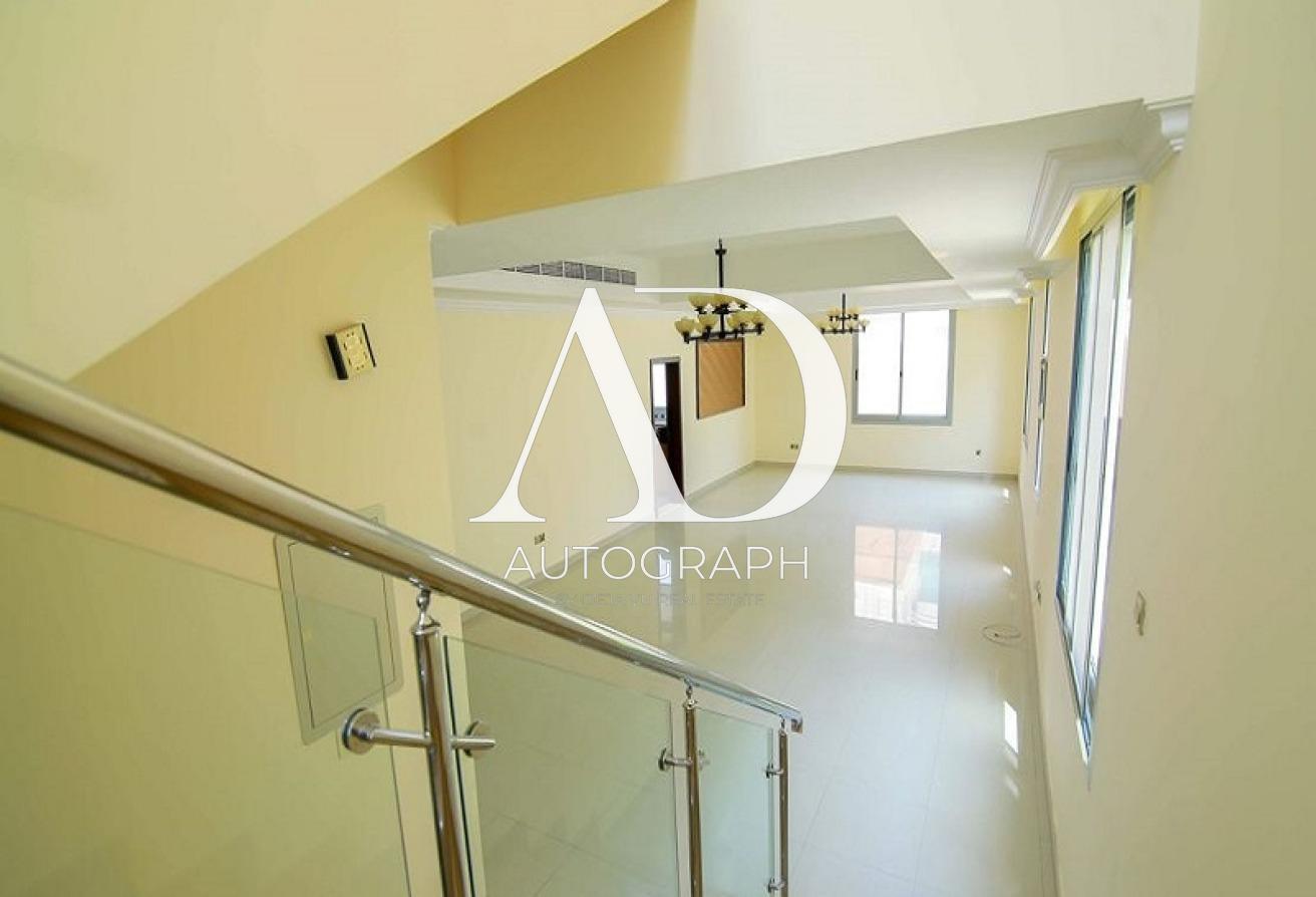 Modern 5 Bed Independent Villa with Private Pool photo 2