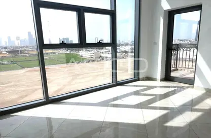 Apartment - 2 Bedrooms - 3 Bathrooms for rent in Romaithi Building - Al Jaddaf - Dubai