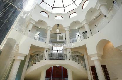 Villa - 7+ - 7+ for rent in Sector E - Emirates Hills - Dubai Villa - 7+ - 7+ for rent in Sector E - Emirates Hills - Dubai