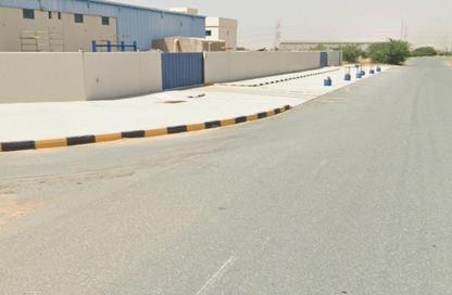 أرض - استوديو للبيع في العرقوب - المنطقة الصناعية بالشارقة - الشارقة