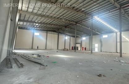 Factory - Studio - 1 Bathroom for sale in Umm Al Thuoob - Umm Al Quwain