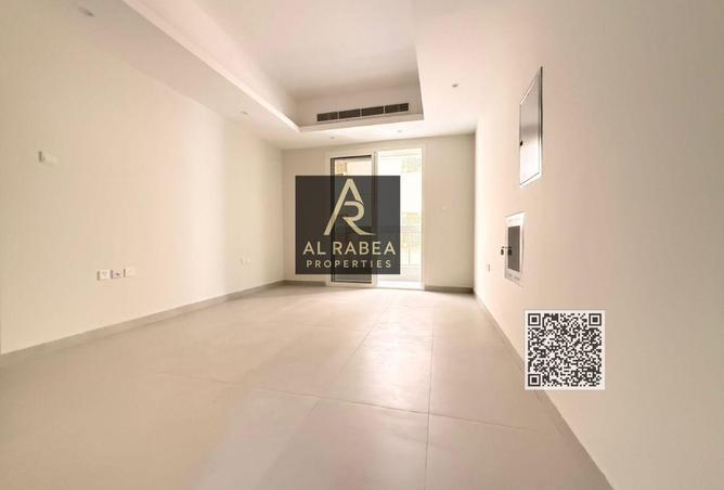 87042594 - Property Image 2