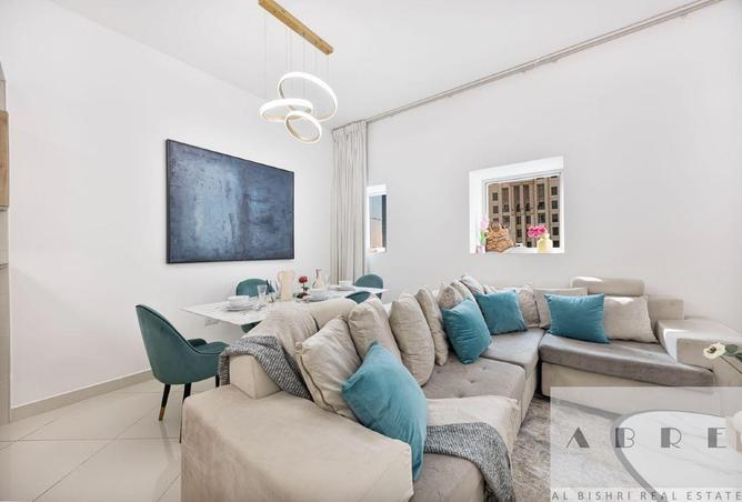 FULLY FURNISHED - HIGH FLOOR - MARINA VIEW photo 3