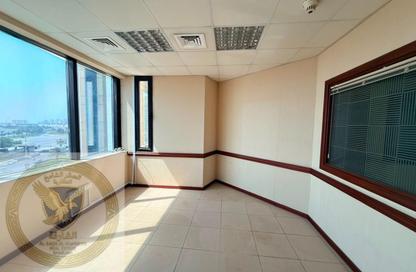Office Space - Studio - 2 Bathrooms for rent in Al Majaz 1 - Al Majaz - Sharjah