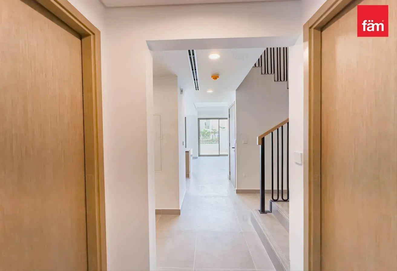 97402539 - Property Main Image