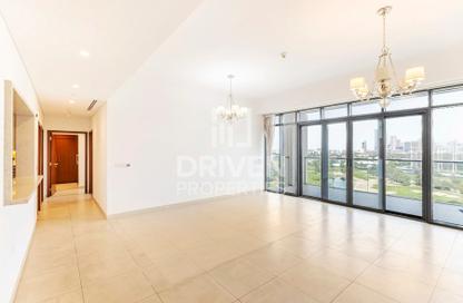 Apartment - 3 - 4 for rent in Vida Residence 1 - Vida Residence - The Hills - Dubai