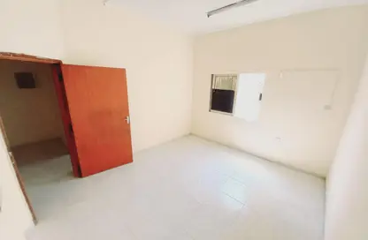 شقة - غرفة نوم - 1 حمام للايجار في طريق فاير ستاشن - مويلح - الشارقة