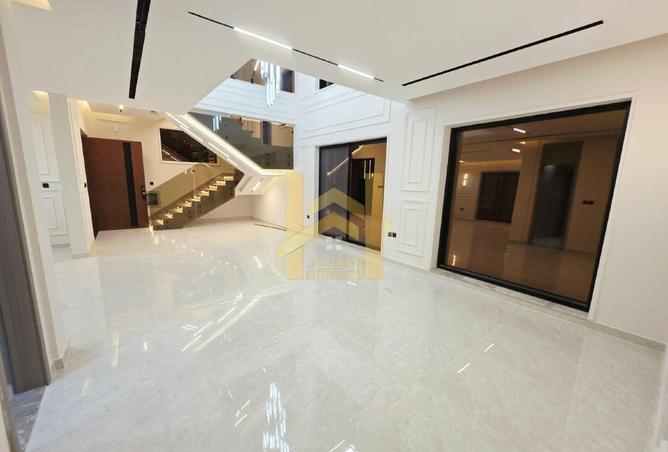 135185924 - Property Image 3