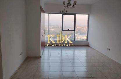شقة - 1 حمام للايجار في سكاي كورتس تاور B - أبراج سكاي كورتس - مجمع دبي ريزيدنس - دبي لاند - دبي