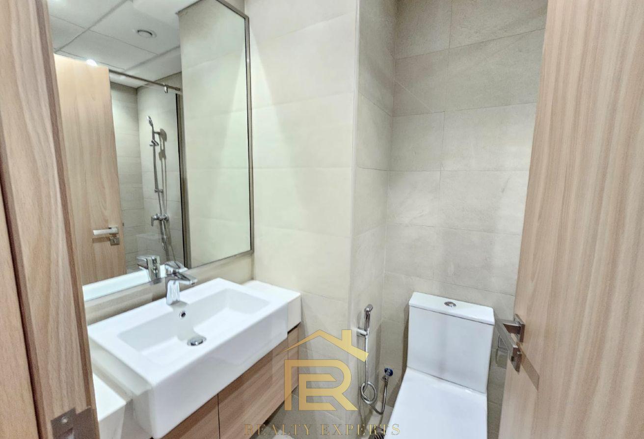 EXQUISITE STUDIO | MULTIPLE UNITS | GREAT DEAL!!! photo 6