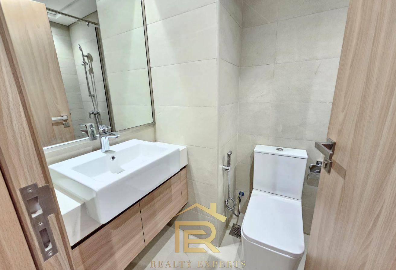 EXQUISITE STUDIO | MULTIPLE UNITS | GREAT DEAL!!! photo 7