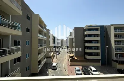 Apartment - 1 Bedroom - 2 Bathrooms for rent in Tower 3 - Al Reef Downtown - Al Reef - Abu Dhabi