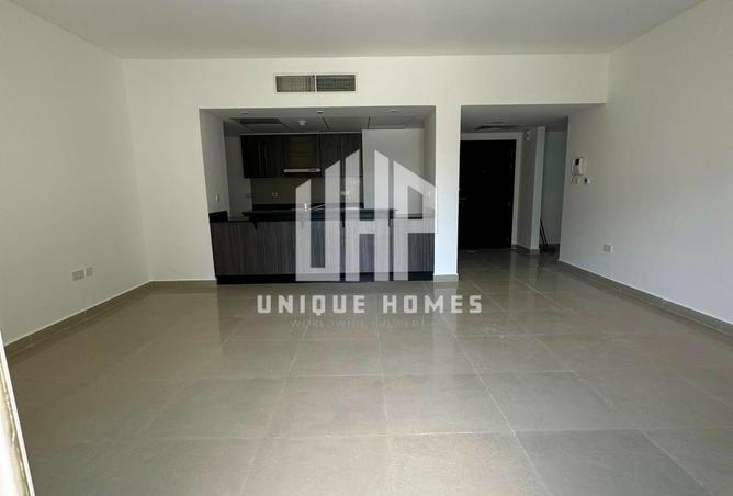 75402305 - Property Image 3