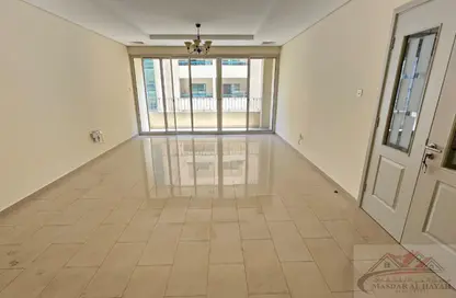 شقة - 2 غرف نوم - 3 حمامات للايجار في برج الندى - النهدة - الشارقة