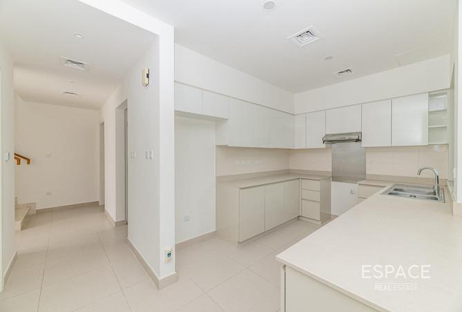 71106734 - Property Image 3